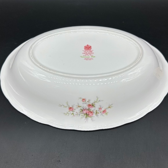 Paragon Victoriana Rose Oval Serving Bowl Bone China England b. - Picture 4 of 5